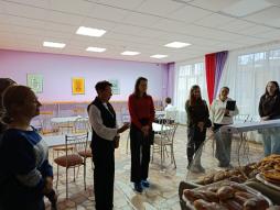 Работа комиссии родительского контроля в школьном кафе